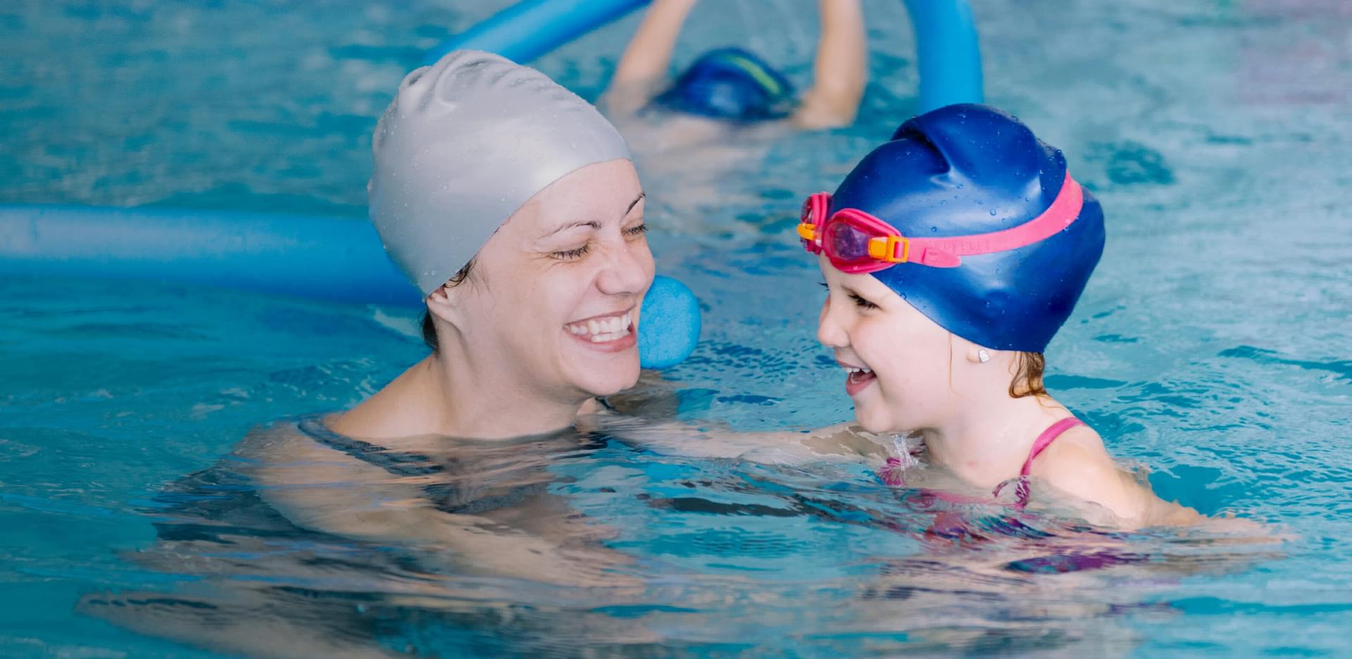 Yüzme Havuzuna Girmeden Önce Bilinmesi Gereken 10 Önemli Kural